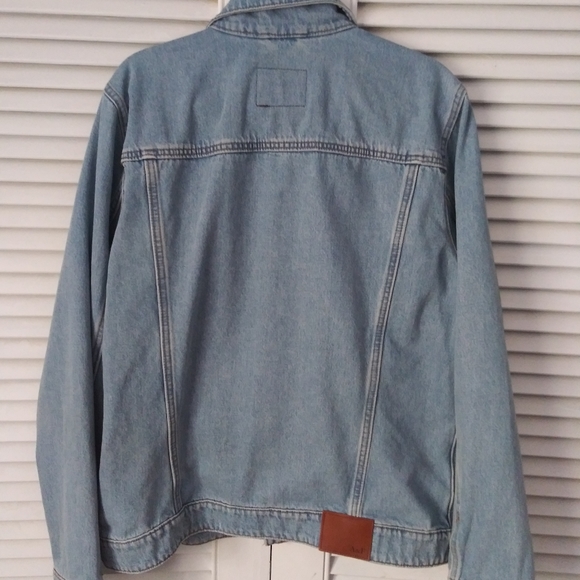 NEW Abercrombie and fitch Denim Jean Jacket - Picture 2 of 5